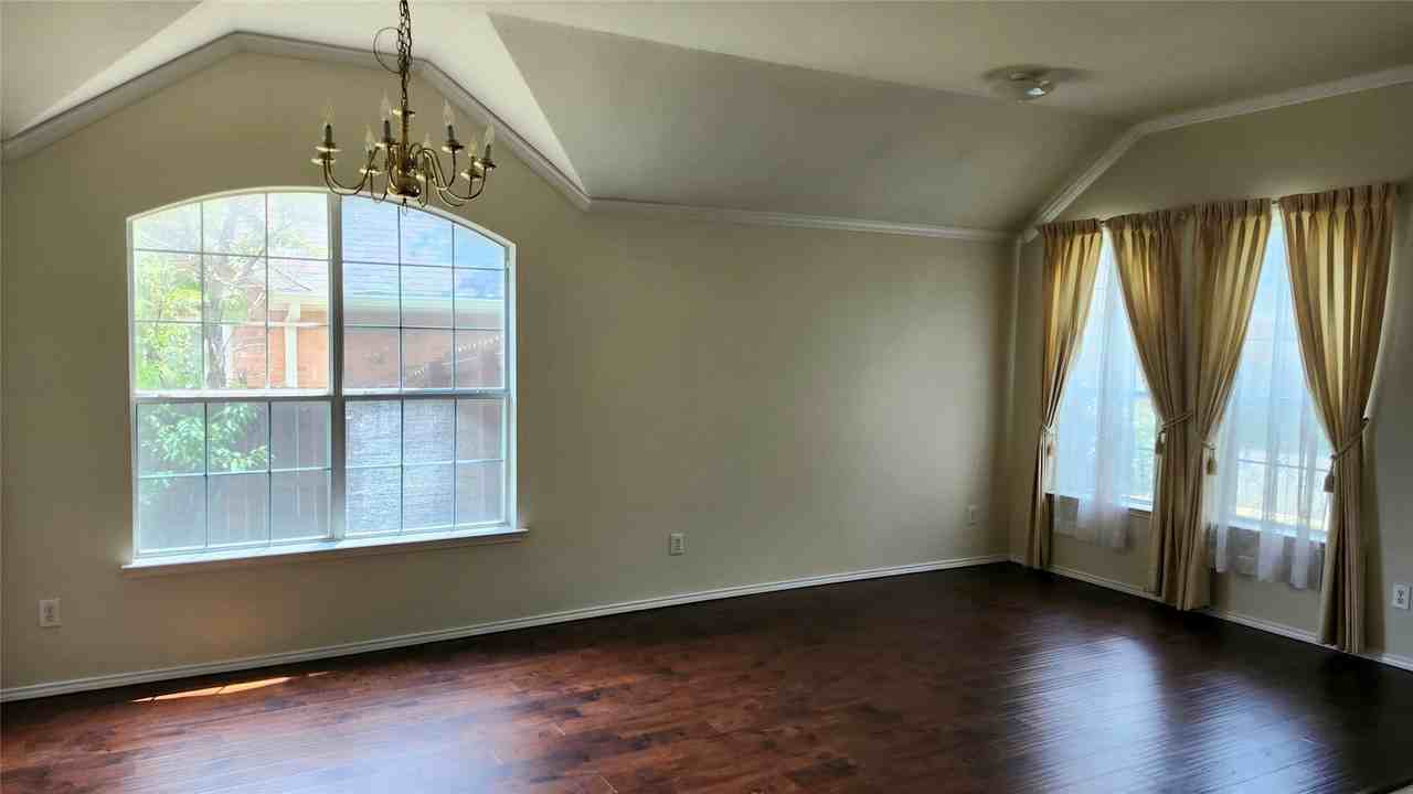 417 Preston Oaks Dr - Photo 3 of 28