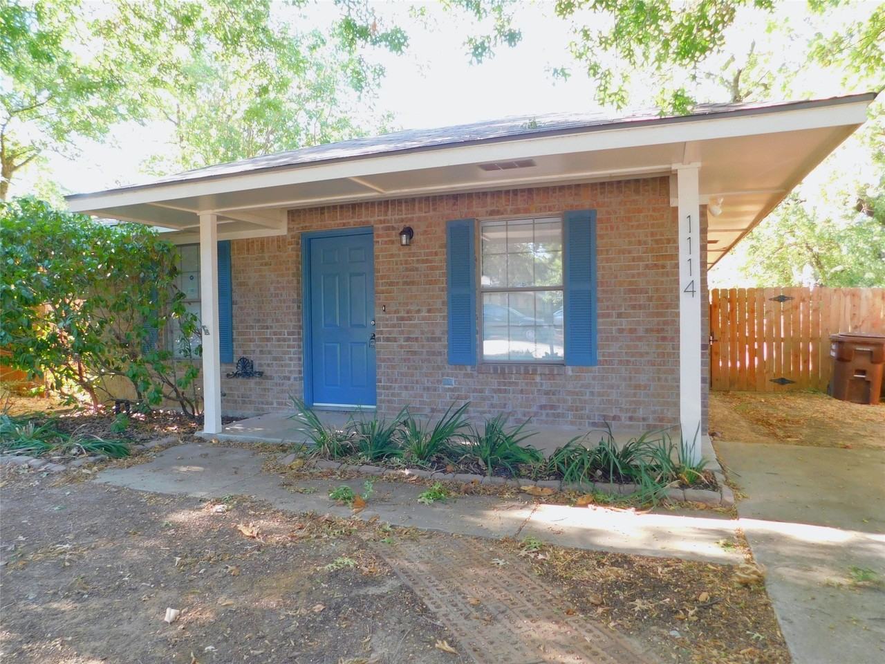 1114 E Mulberry St - Photo 4 of 25