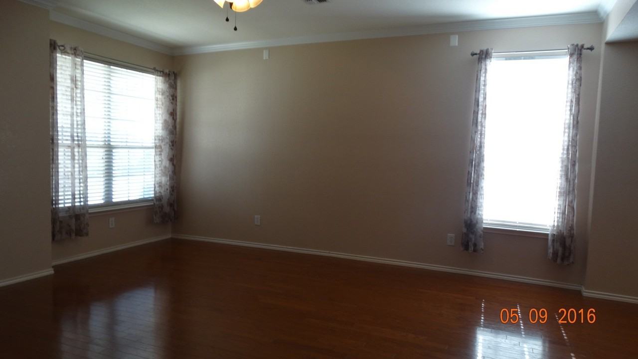 2681 Calmwater Dr - Photo 4 of 26