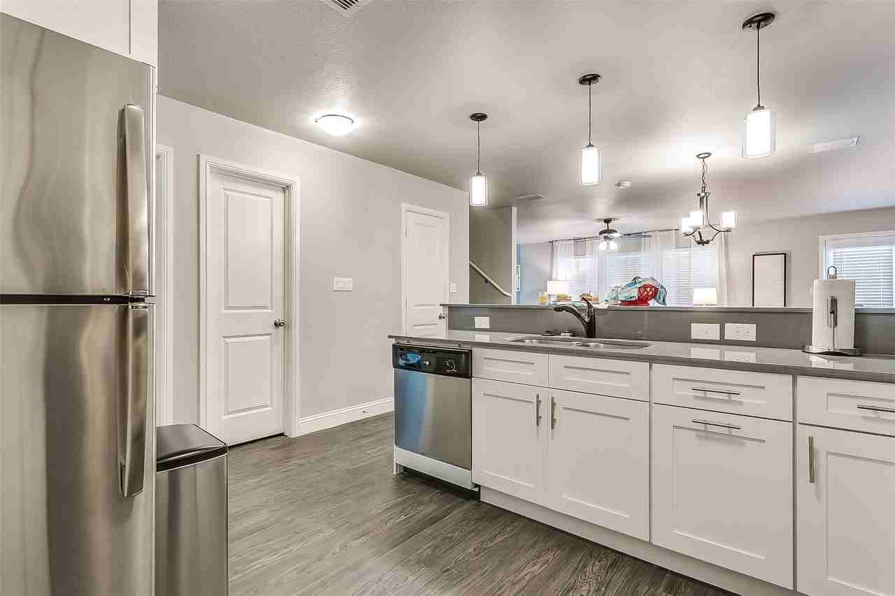 3816 Sheraton Rd - Photo 5 of 18