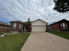 featured image of 14044 Esperanza Dr