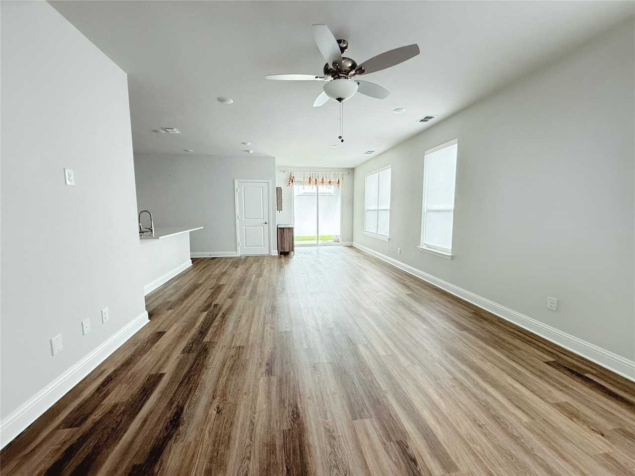 11451 Chepstow Crescent Ct - Photo 7 of 32