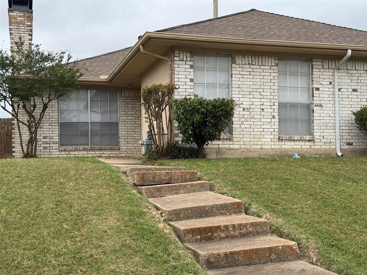 2217 Woodcreek #A - Photo 2 of 20