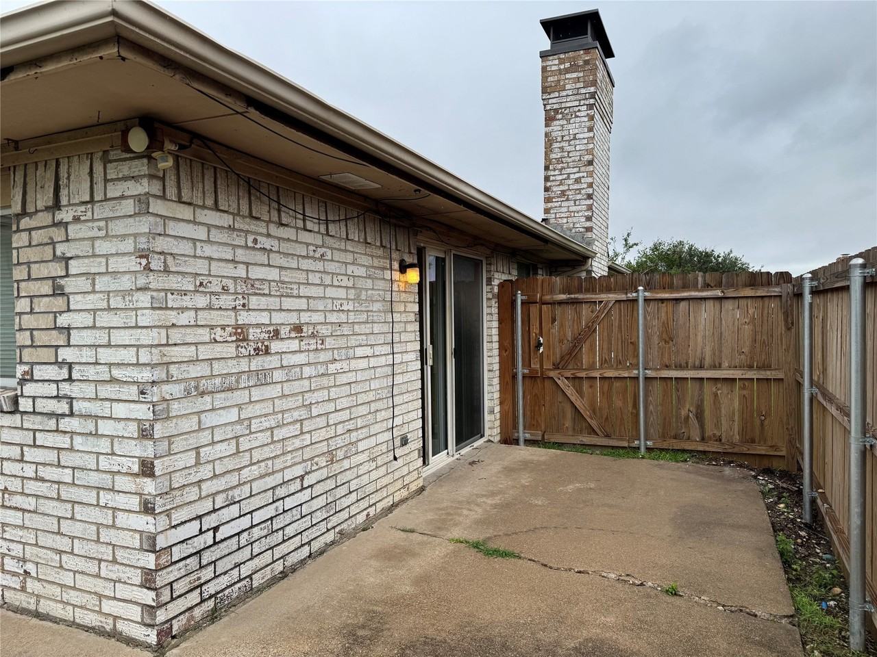 2217 Woodcreek #A - Photo 6 of 20