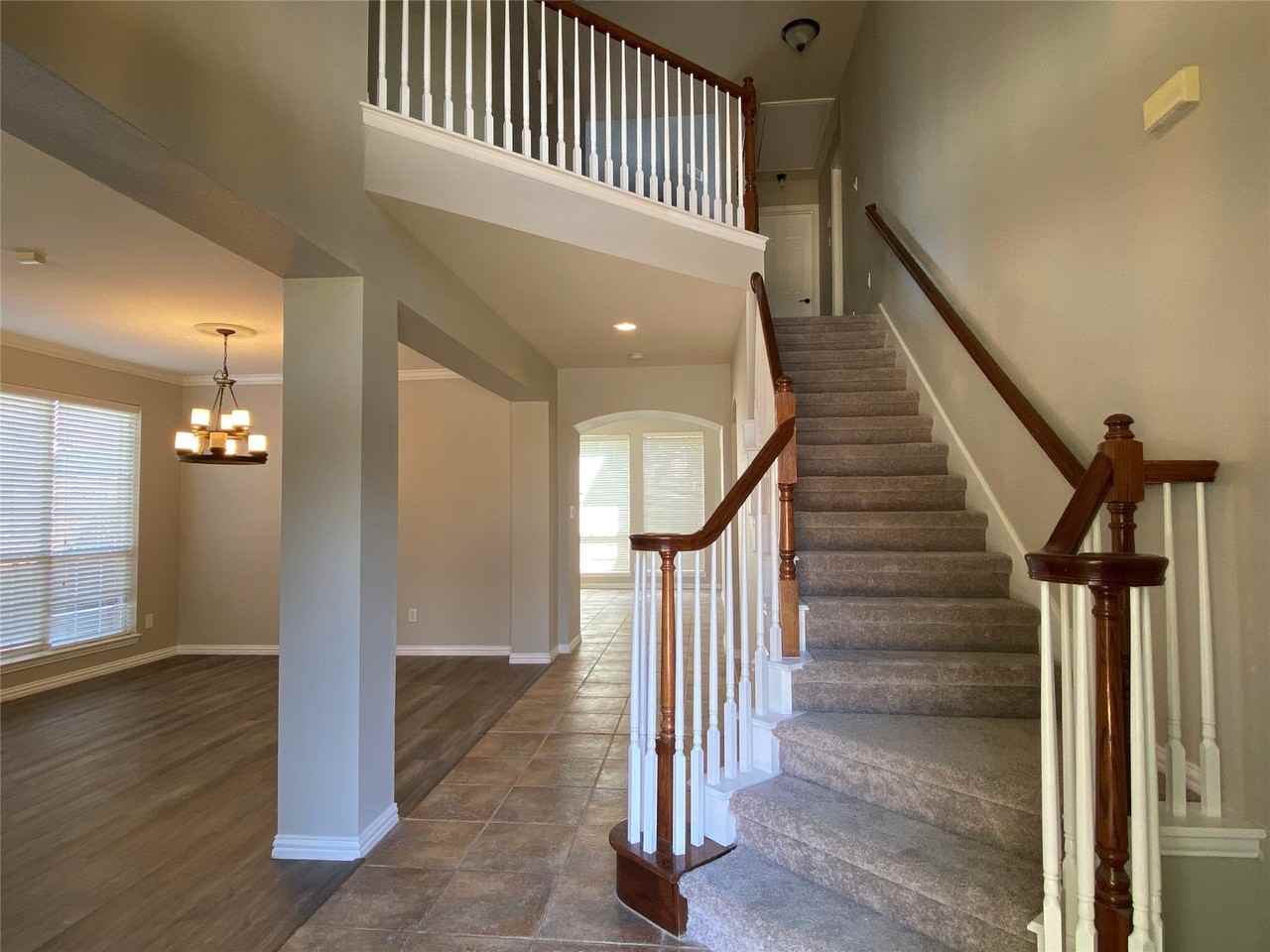 15861 Twin Cove Dr - Photo 7 of 18