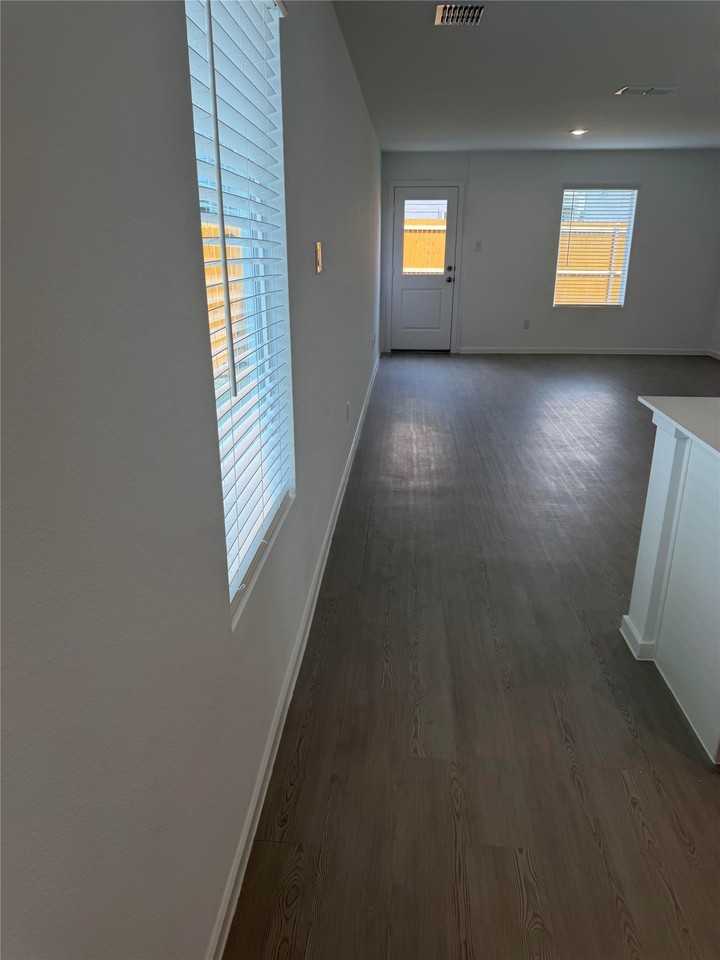 6223 Whimbrel Way - Photo 3 of 7