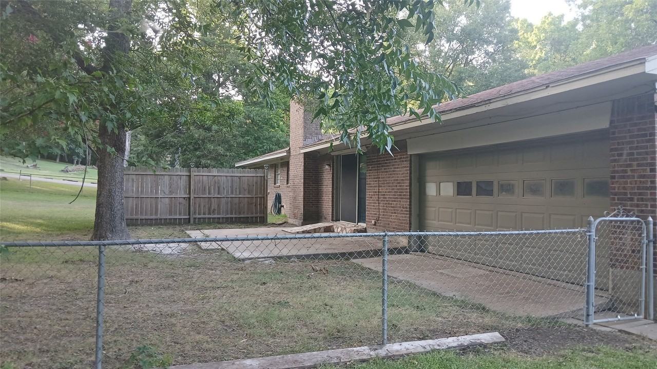 8530 Choctaw Dr - Photo 3 of 17