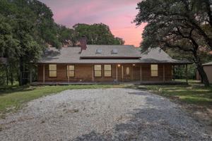 featured image of 9400 Live Oak Ln
