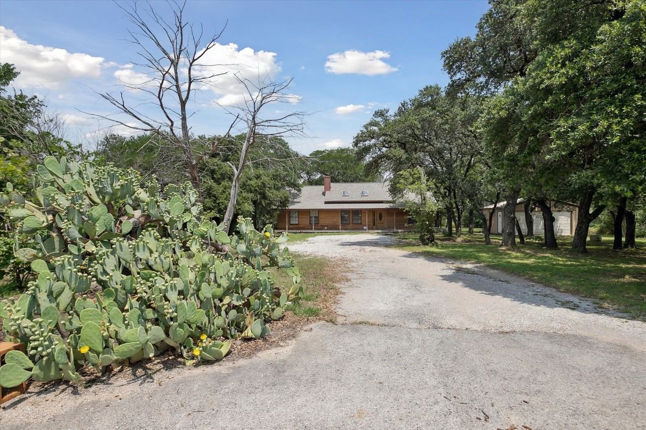 9400 Live Oak Ln - Photo 4 of 27