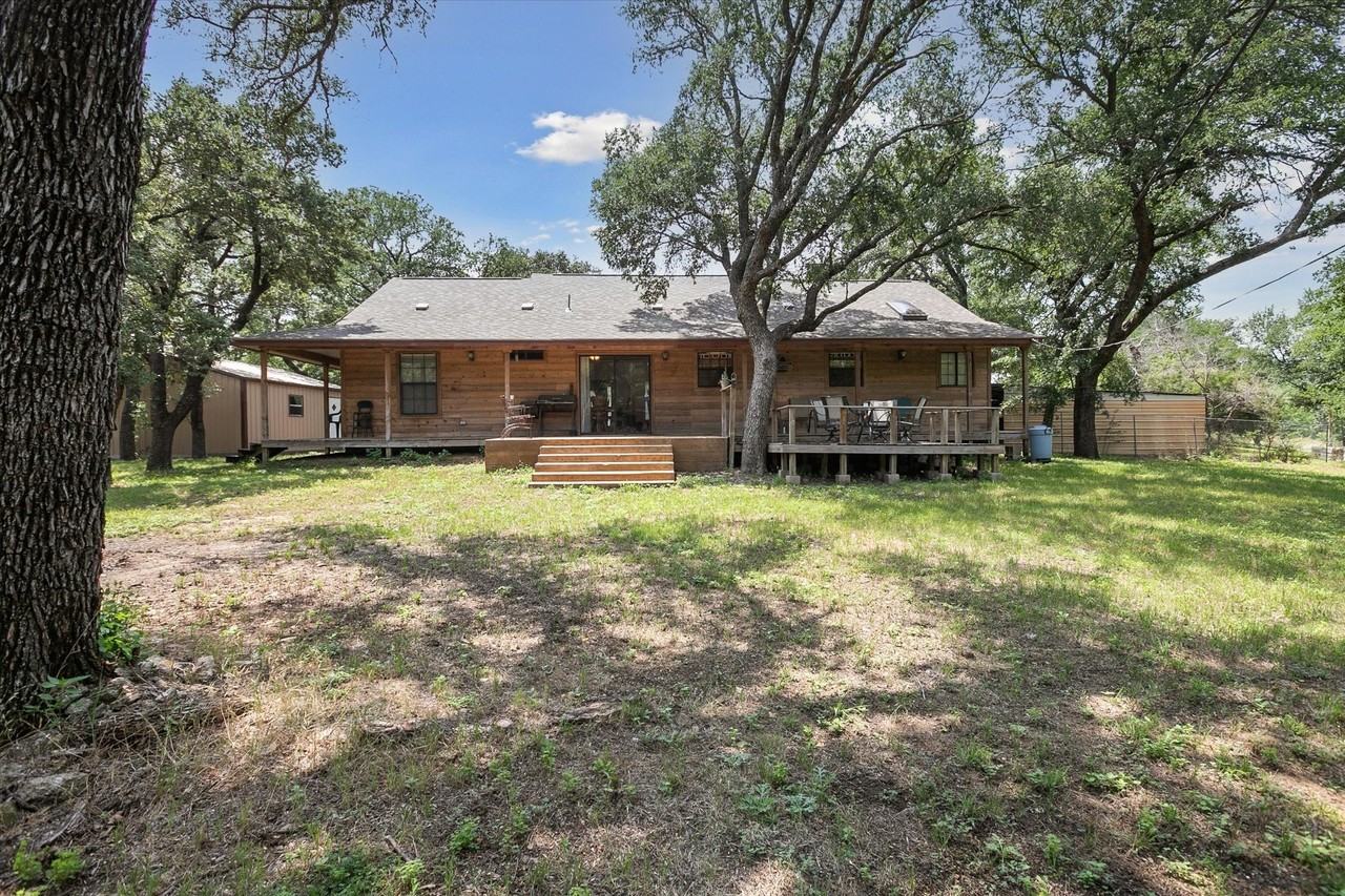 9400 Live Oak Ln - Photo 5 of 27
