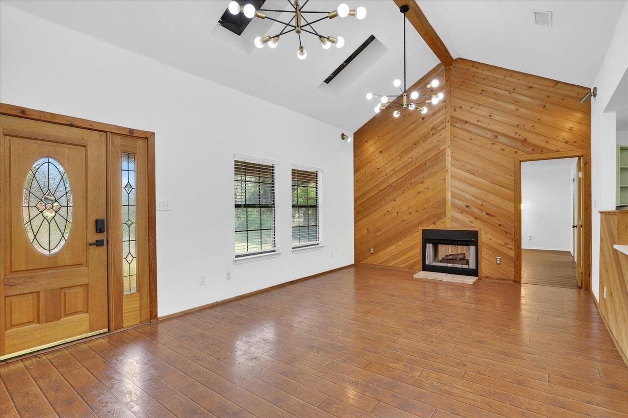 9400 Live Oak Ln - Photo 6 of 27