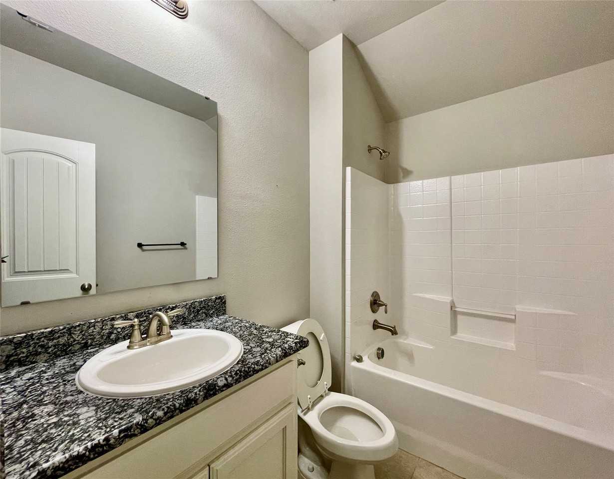 3115 N Hickory St - Photo 5 of 19
