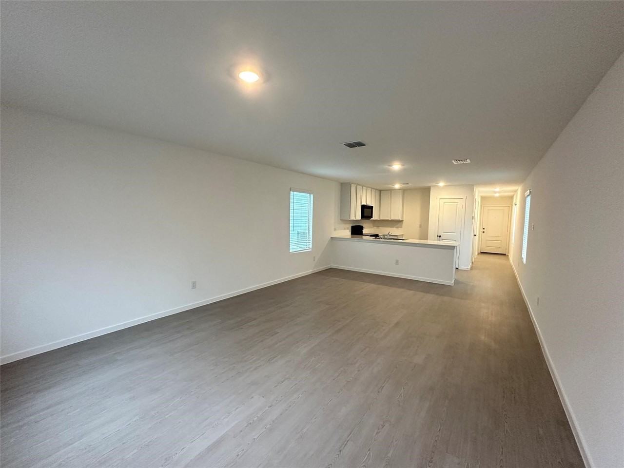 924 Sandhill Crane Ln - Photo 3 of 16
