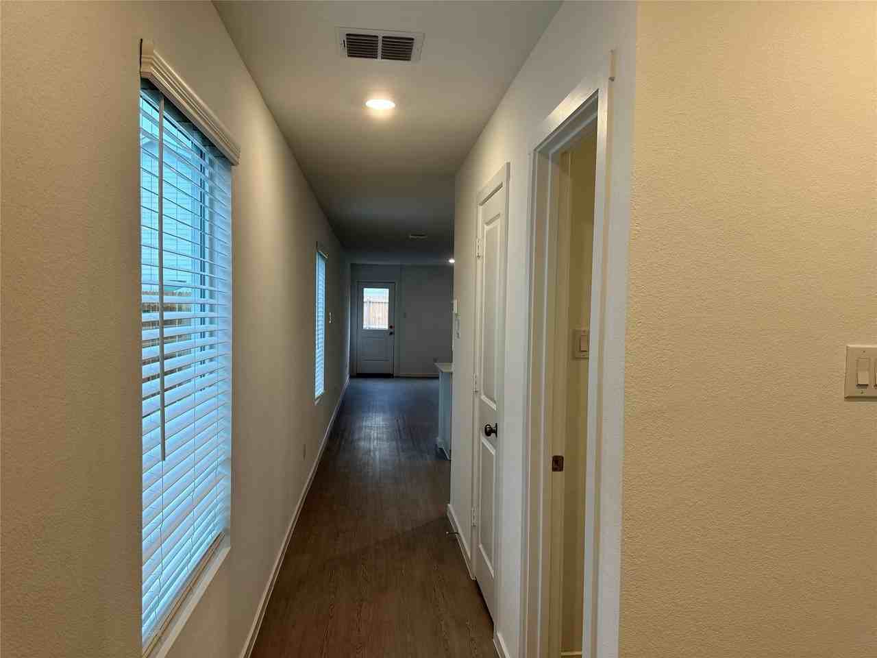 924 Sandhill Crane Ln - Photo 7 of 16