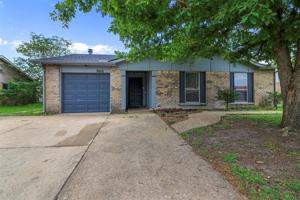 featured image of 7012 Lincolnshire Ln