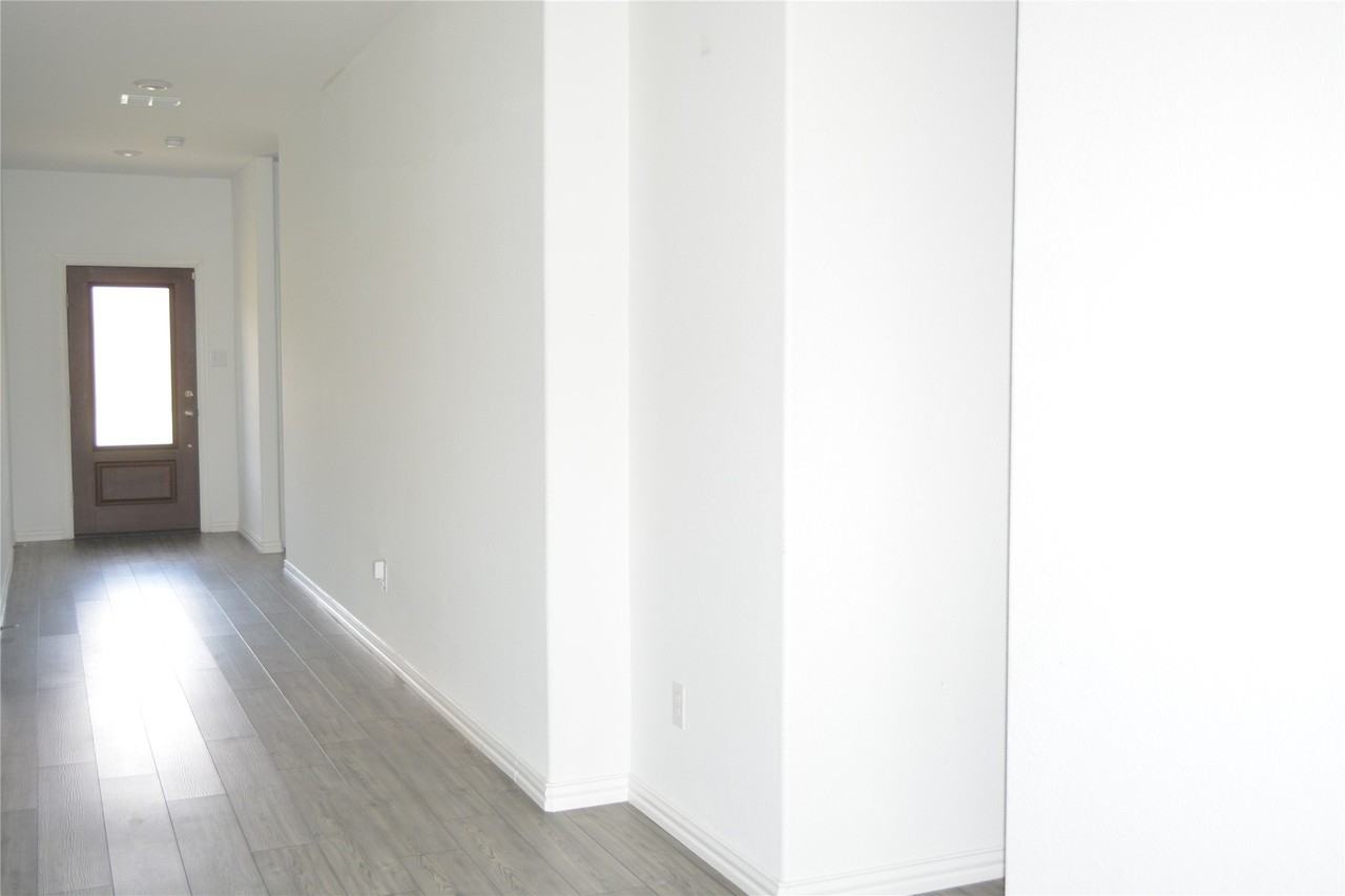 11612 Silver Queen Dr - Photo 3 of 20