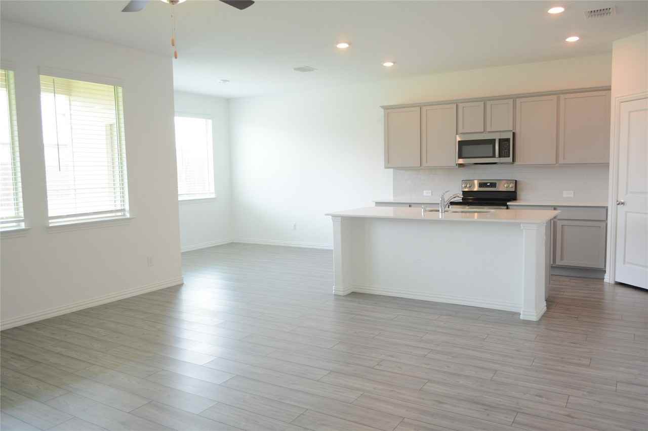 11612 Silver Queen Dr - Photo 4 of 20