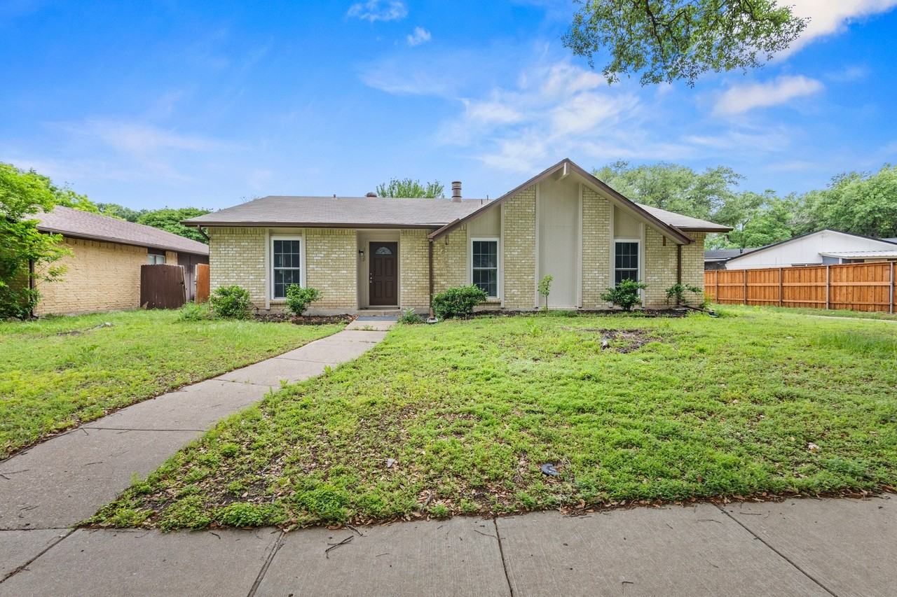 3939 Branch Hollow Dr
