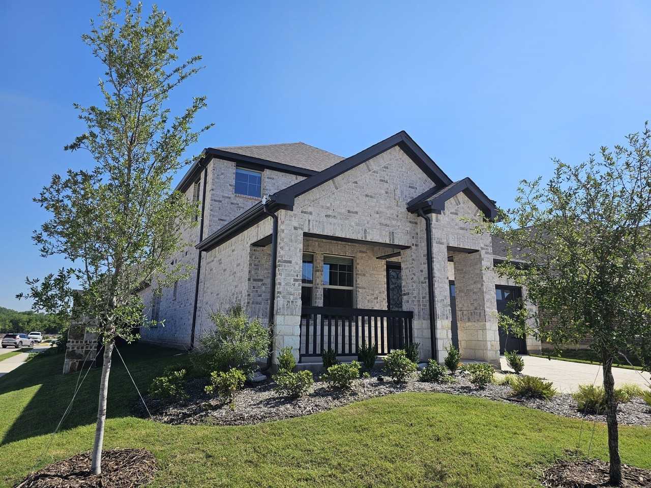 1301 Corkwood Dr - Photo 2 of 21
