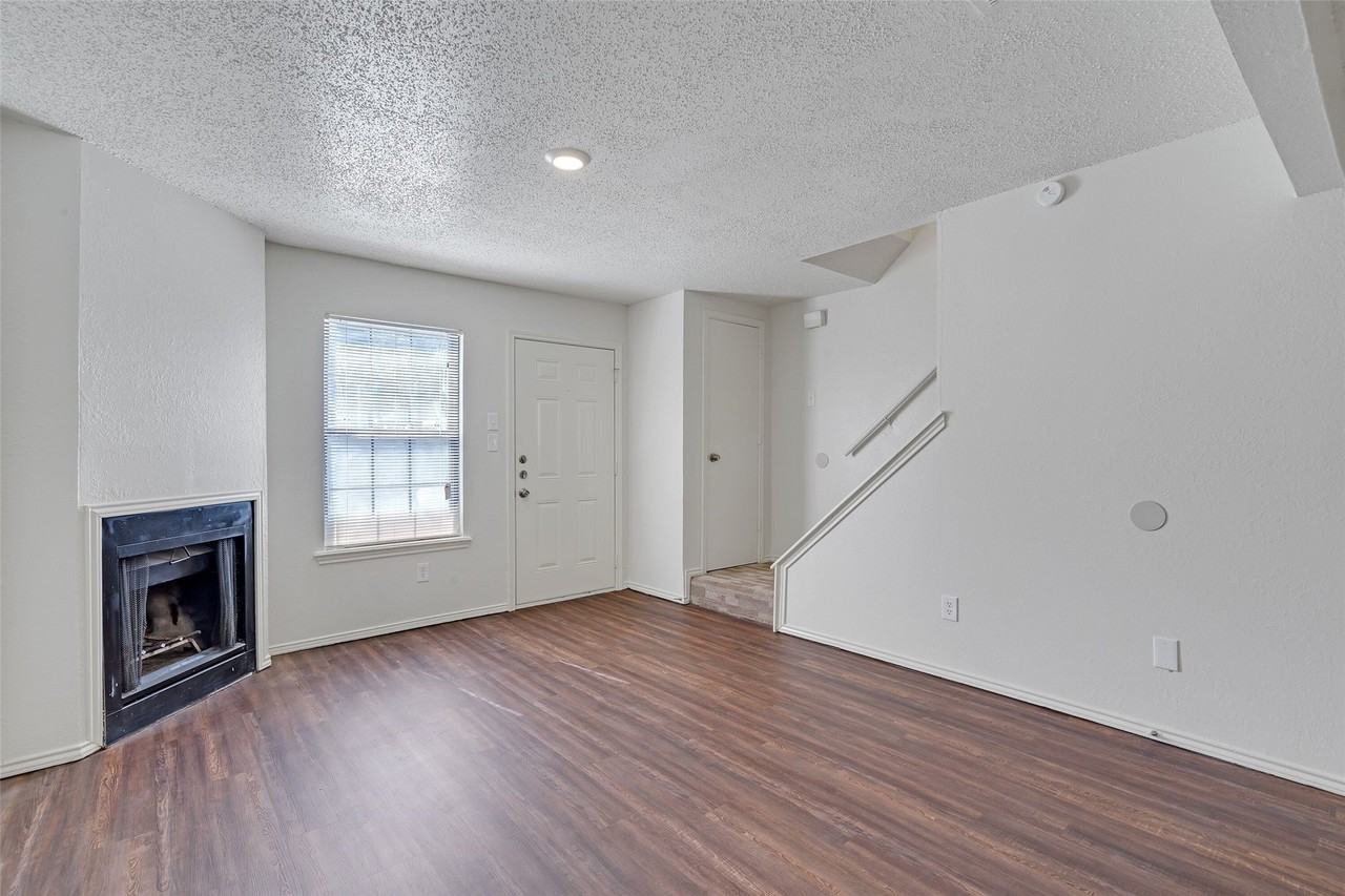 210 Rolston Rd #1 - Photo 3 of 16