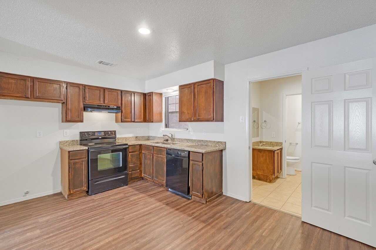 210 Rolston Rd #1 - Photo 4 of 16