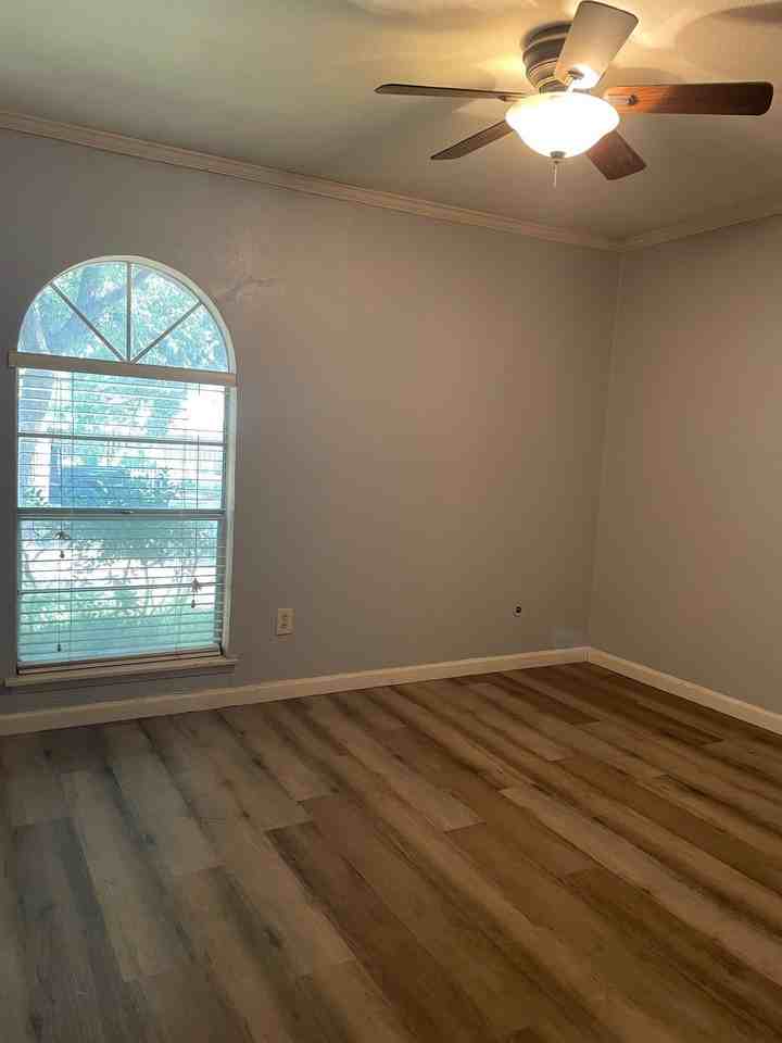 1425 Natchez Dr - Photo 5 of 20
