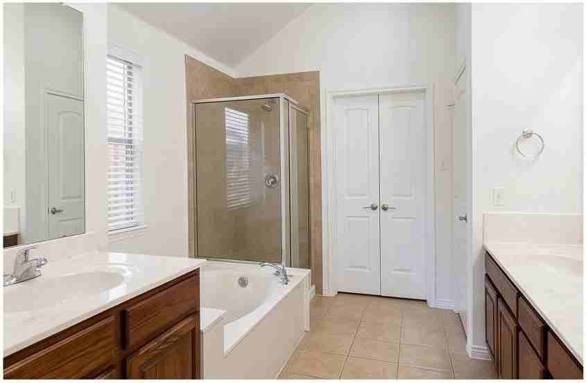 5940 Chisholm Trl - Photo 7 of 9