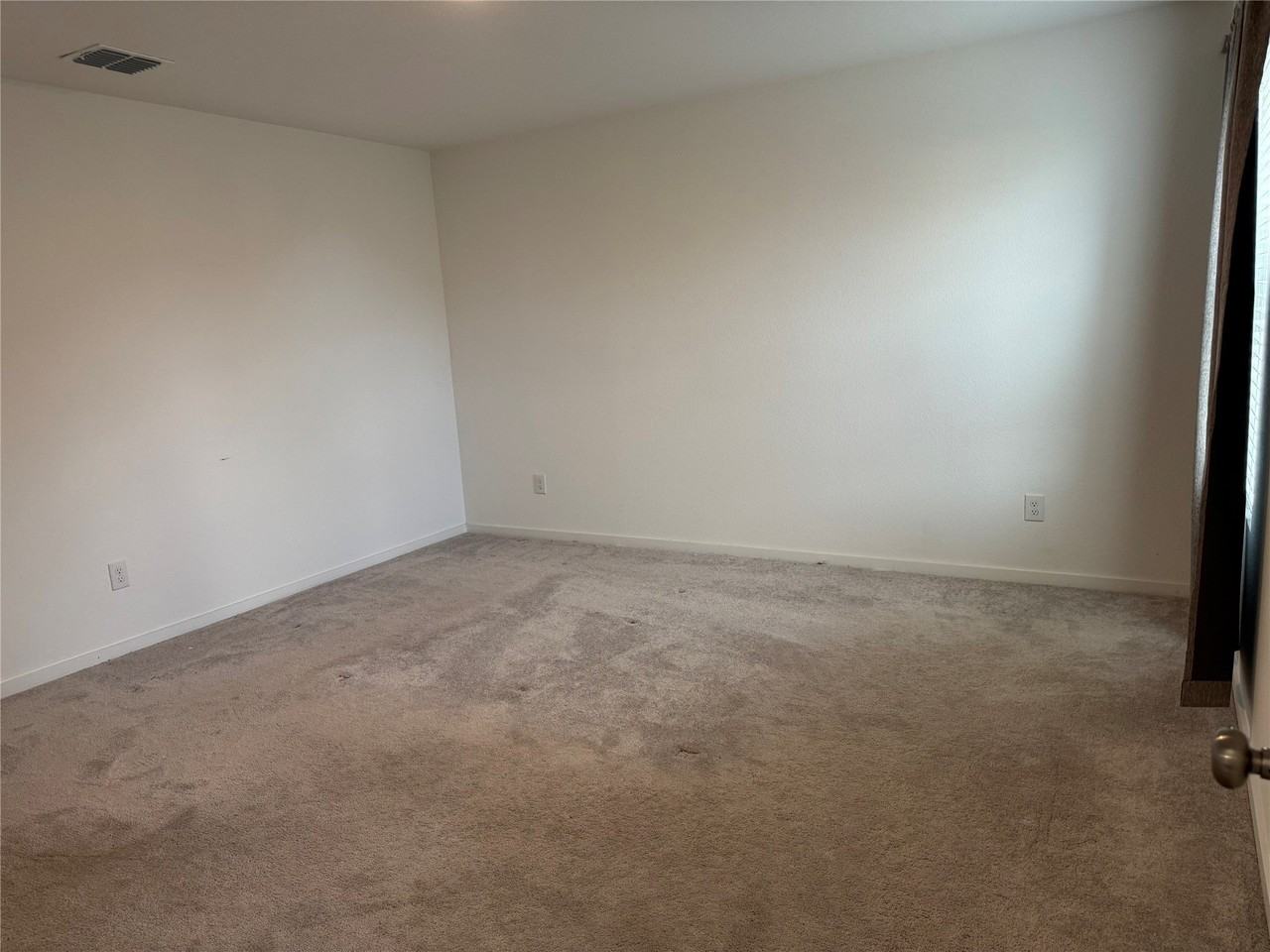 3057 Ashbrook Ln - Photo 6 of 17