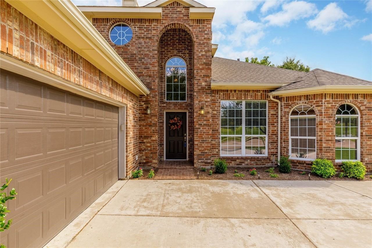 15507 Appaloosa Dr - Photo 2 of 26