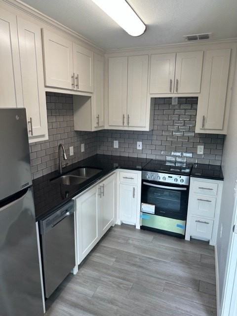 3015 Bryant Irvin Rd N #205 - Photo 2 of 6