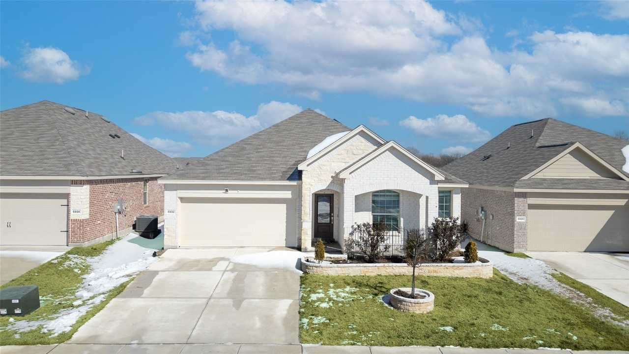 6932 Falconer Way - Photo 2 of 40