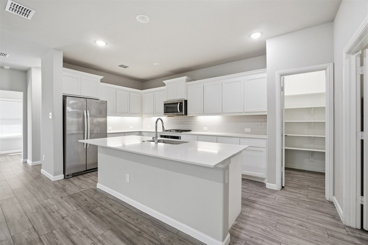 1622 Havenrock Dr - Photo 3 of 21