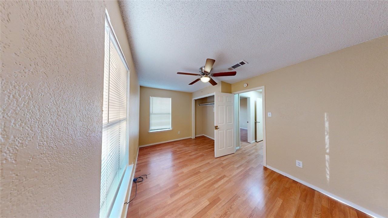 2117 W Walnut St #D - Photo 7 of 14