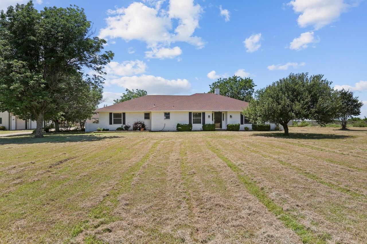 12869 Fm 1385 - Photo 3 of 36