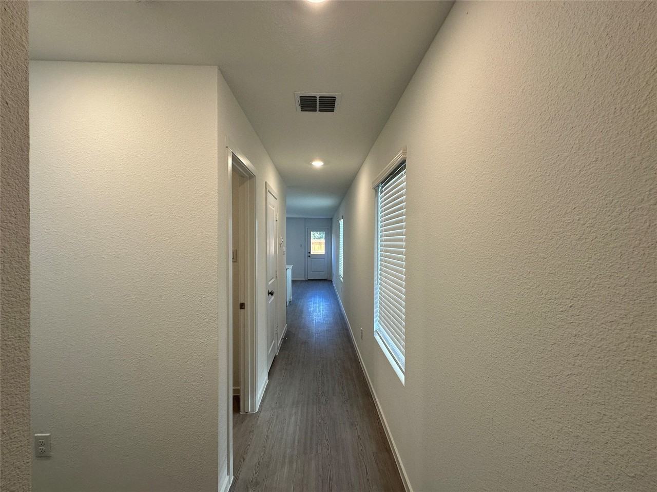 829 Sandhill Crane Ln - Photo 5 of 16