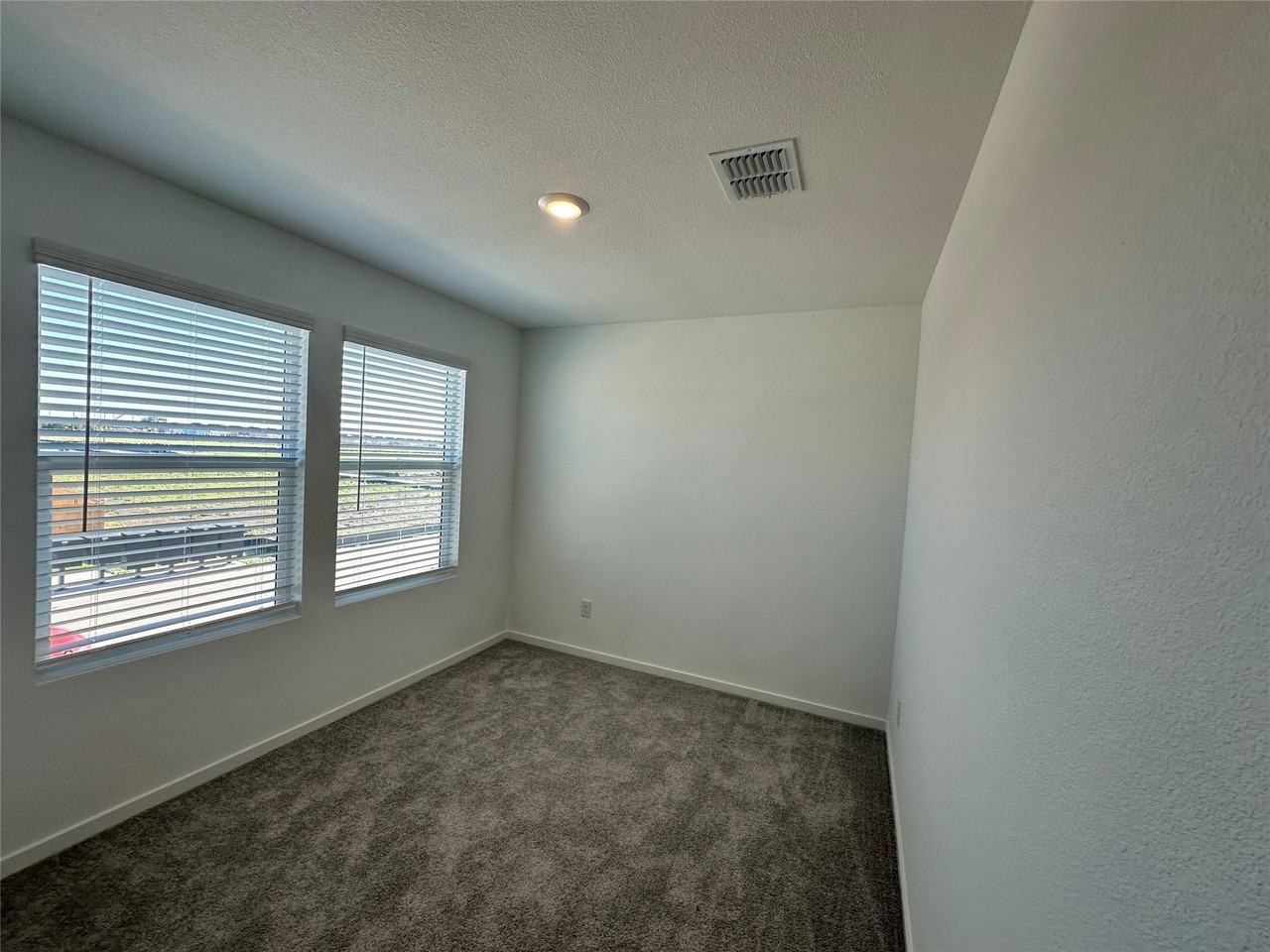 829 Sandhill Crane Ln - Photo 6 of 16