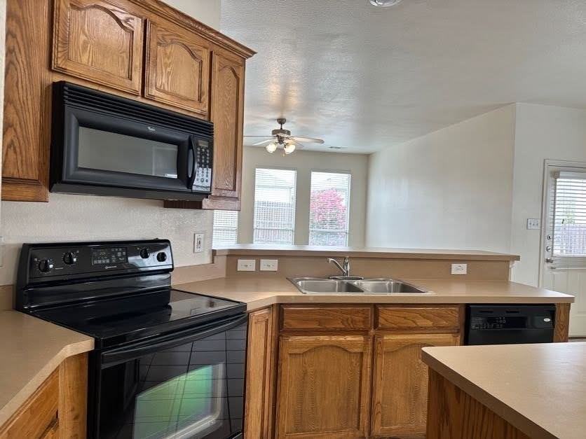 6109 Melanie Dr - Photo 5 of 29