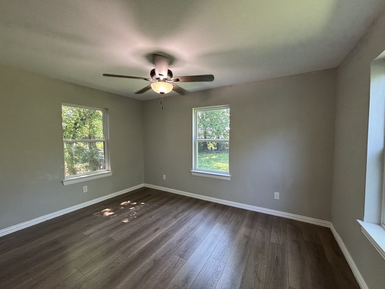 113 W Mount Vernon St - Photo 6 of 15