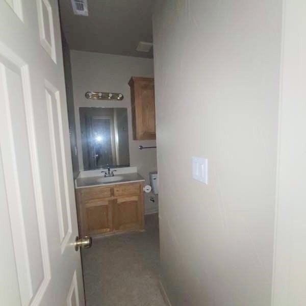 710 W Waco St - Photo 5 of 15