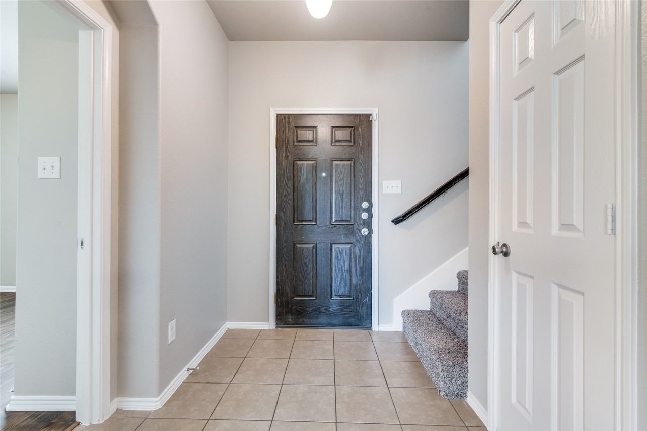 1229 Land Oak Rd - Photo 3 of 25