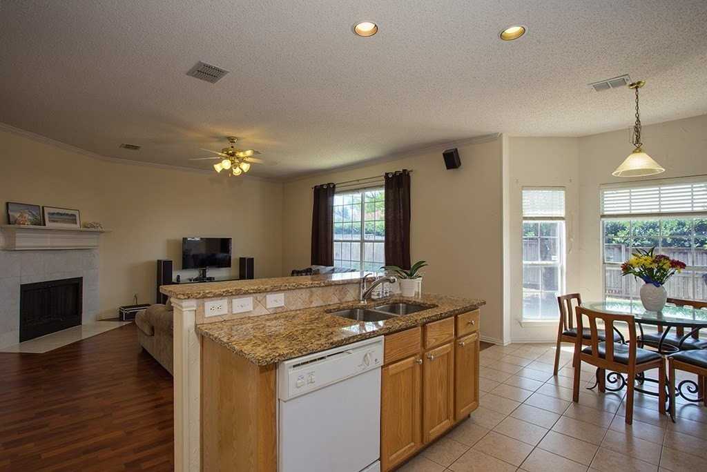 4428 Heath Ct - Photo 4 of 13