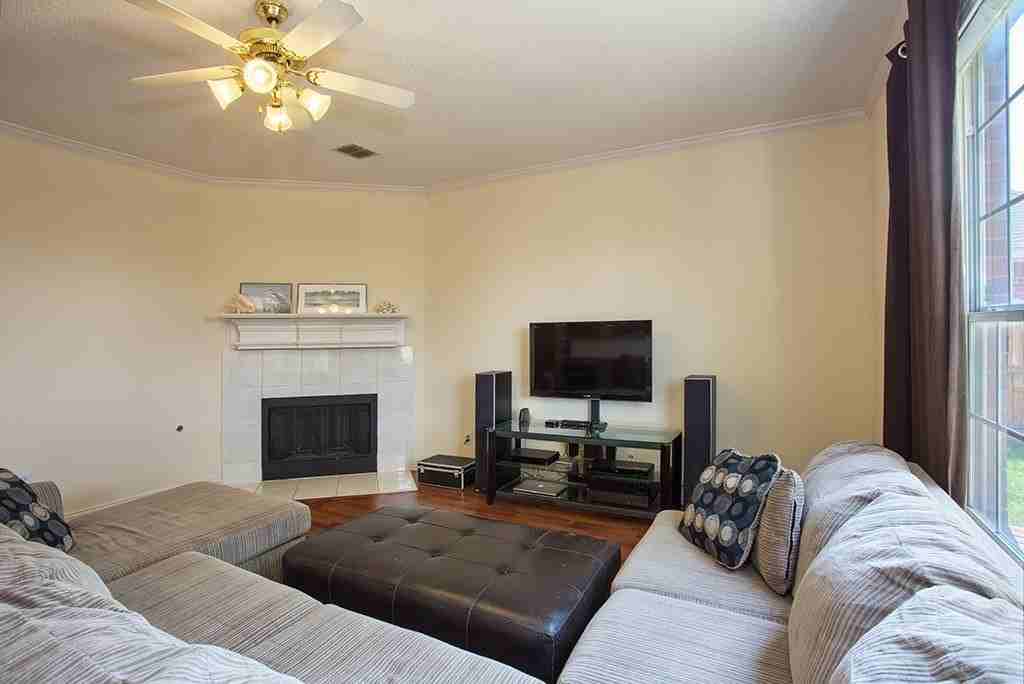 4428 Heath Ct - Photo 5 of 13