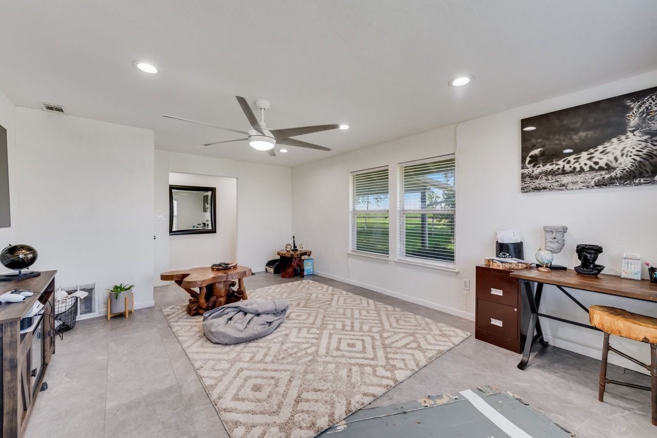 354 N Fm 1138 - Photo 5 of 16