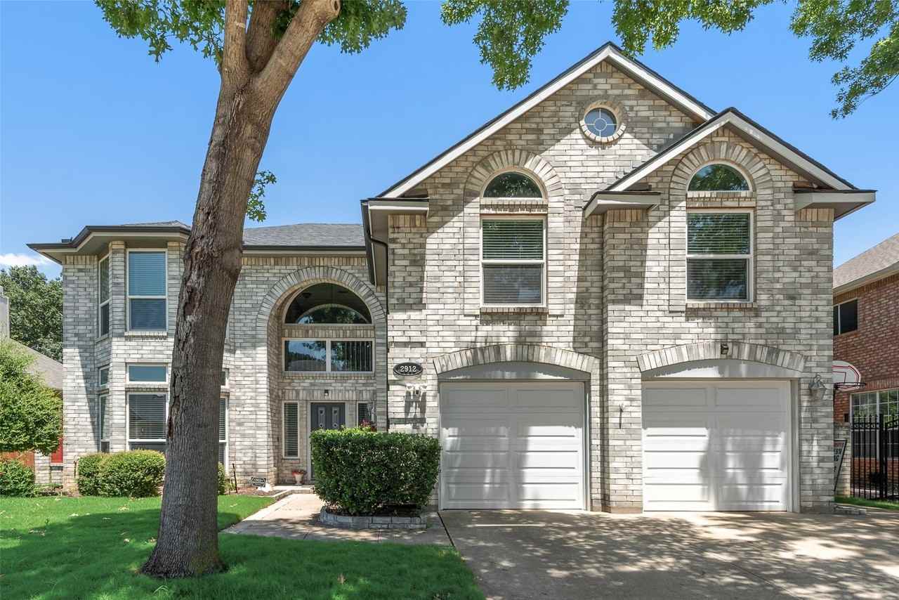 2912 Shadow Oak Ct