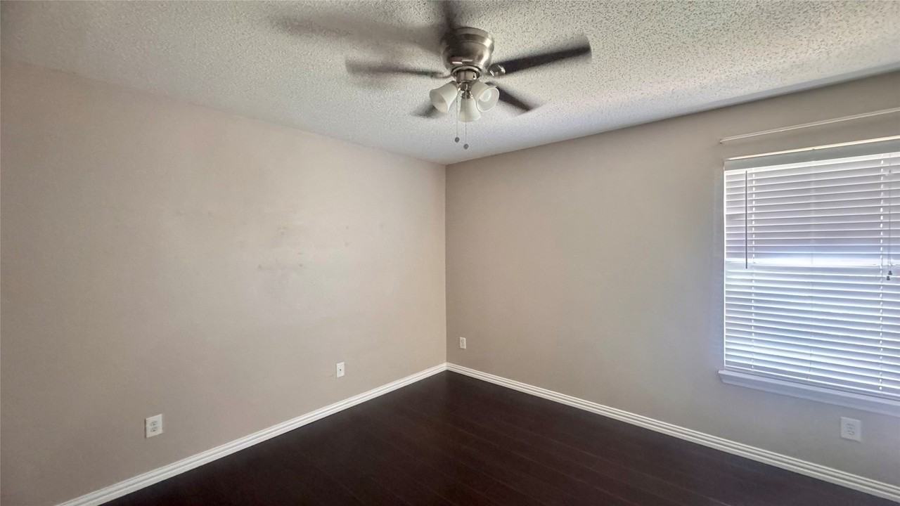 2601 Timberbrook Trl - Photo 7 of 12
