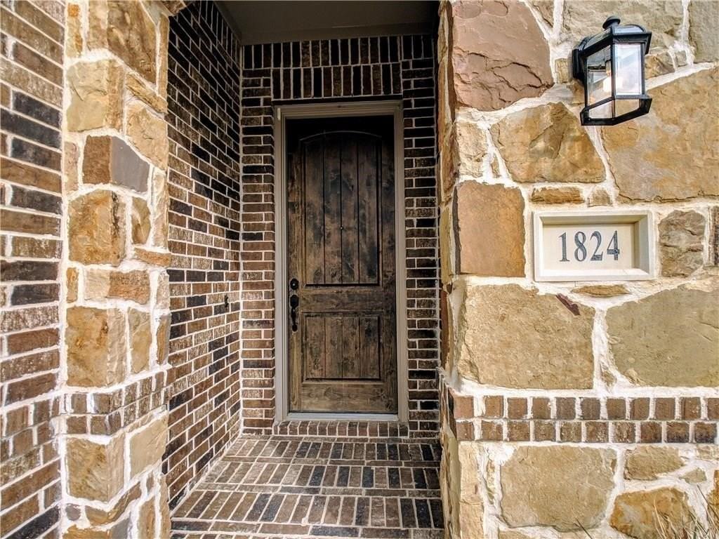 1824 Balboa Park Dr - Photo 2 of 36