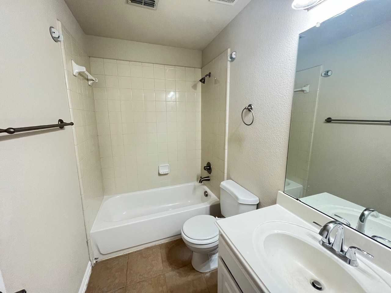 12637 Waltham Dr - Photo 7 of 10