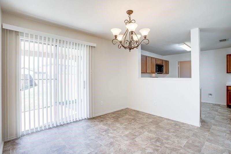 10540 Flagstaff Run - Photo 7 of 28