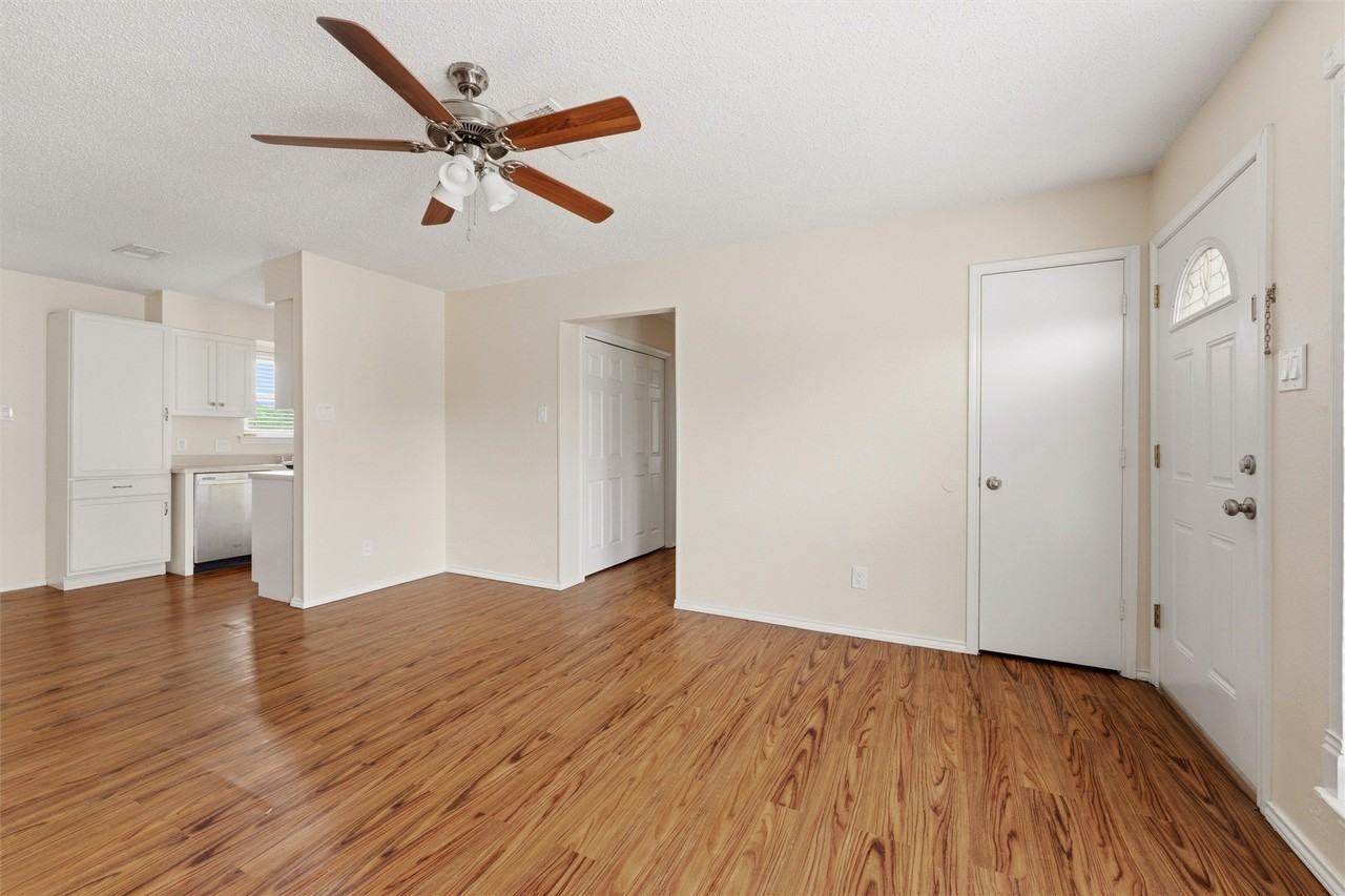 401 N 7th St - Photo 2 of 14
