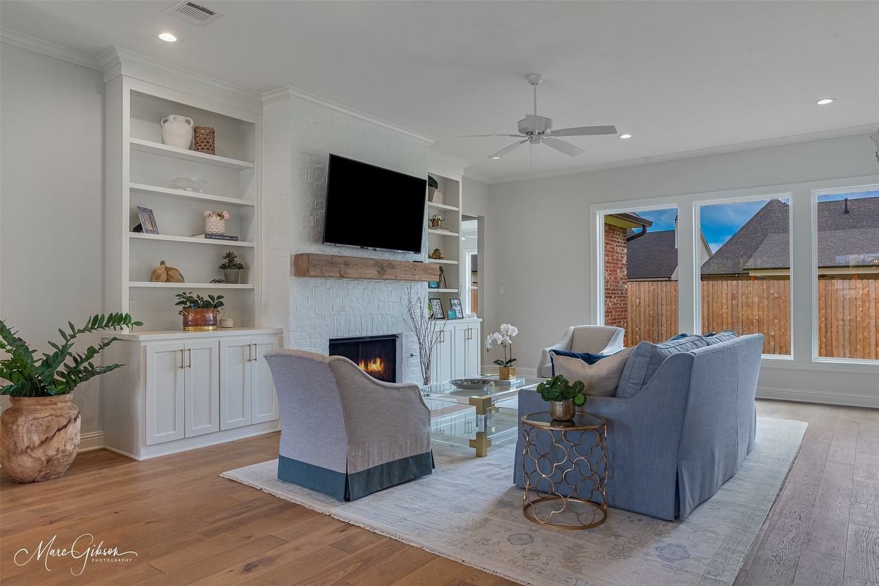 9827 Canebrake Ln - Photo 4 of 25